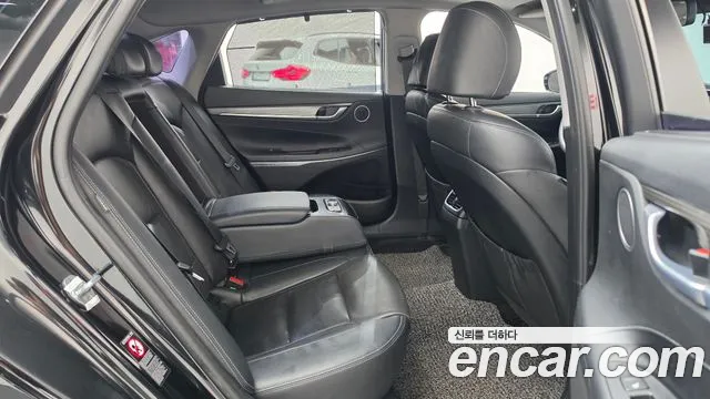 Hyundai Grandeur 2017 thumb 12