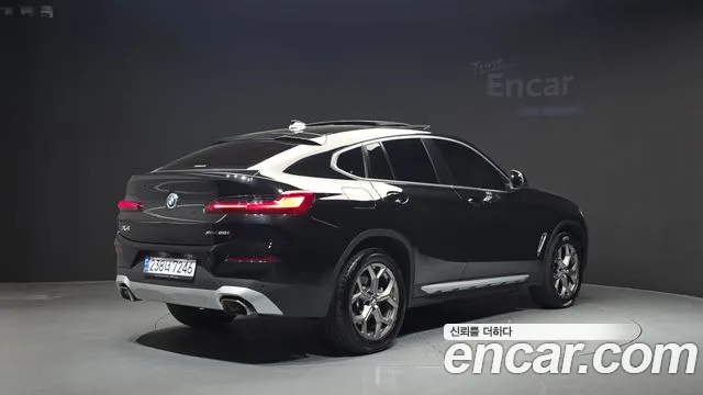 BMW X4 2022 thumb 2