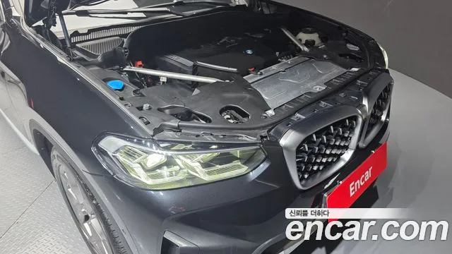BMW X4 2022 thumb 6