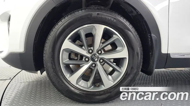 Kia Sorento 2017 thumb 5