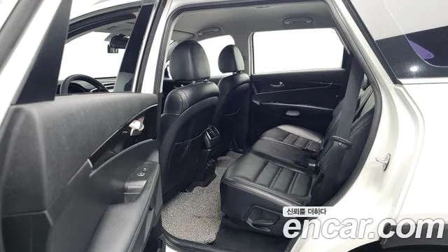 Kia Sorento 2017 thumb 11