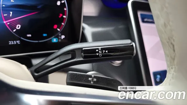Mercedes-Benz GLC 2025 thumb 9