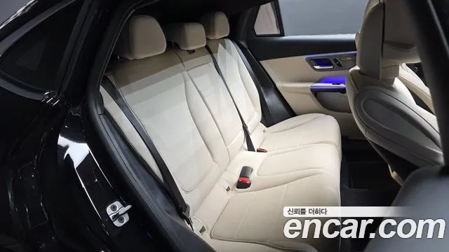 Mercedes-Benz GLC 2025 thumb 11