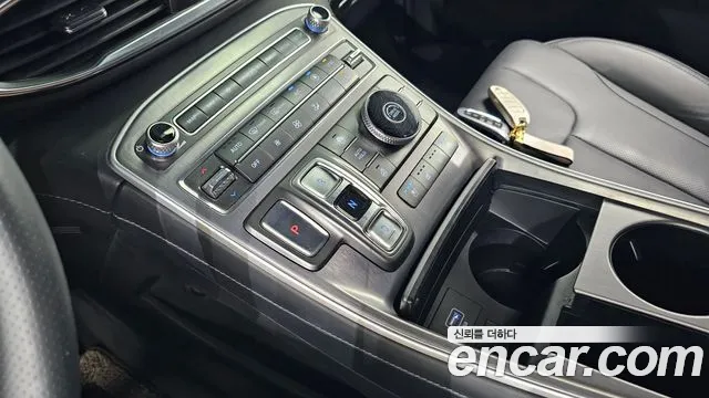 Hyundai Santa Fe 2021 thumb 8