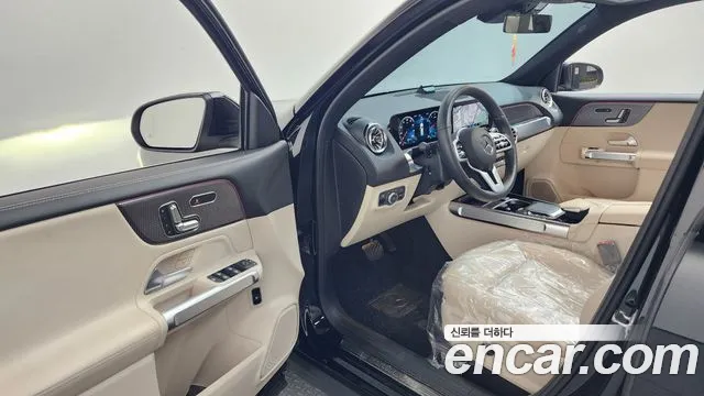 Mercedes-Benz GLB 2021 thumb 10