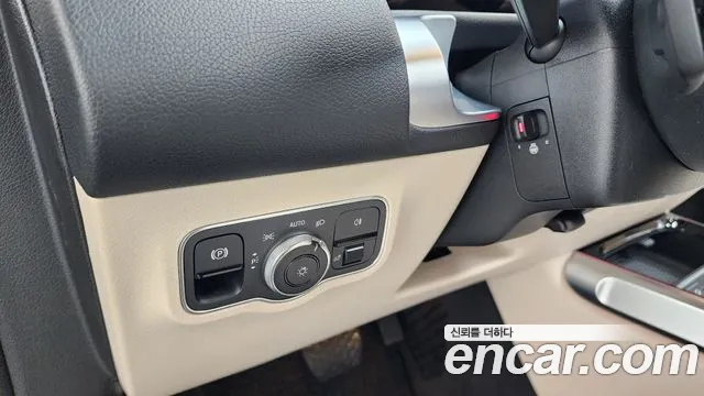 Mercedes-Benz GLB 2021 thumb 12
