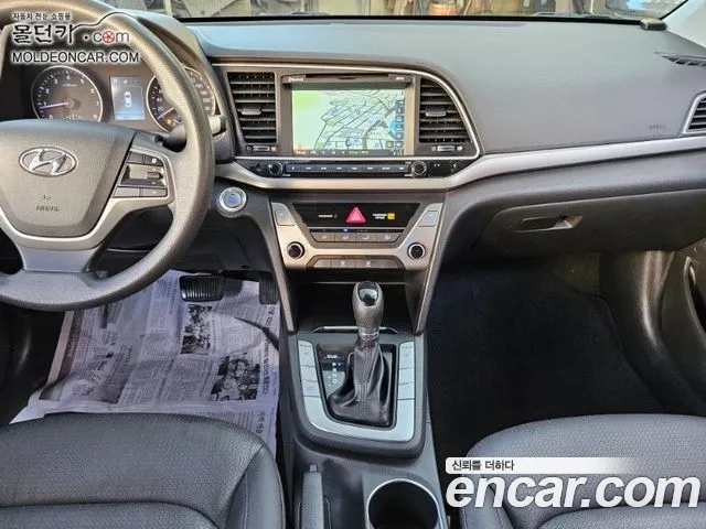 Hyundai Avante 2017 thumb 8