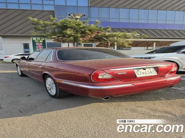 Jaguar XJ-6 2004 thumb 2