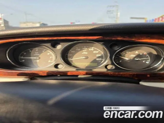 Jaguar XJ-6 2004 thumb 5