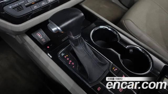 Kia Carnival 2019 thumb 9