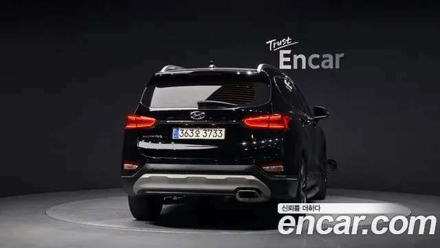 Hyundai Santa Fe 2019 thumb 4