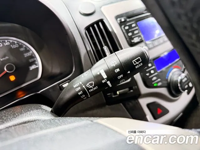 Hyundai i30 2009 thumb 8