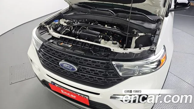 Ford Explorer 2021 thumb 6