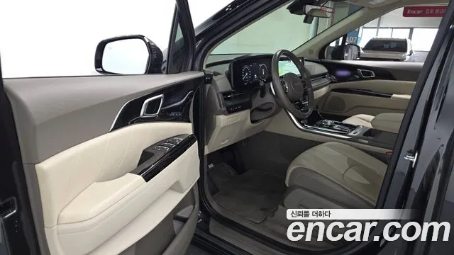 Kia Carnival 2023 thumb 10
