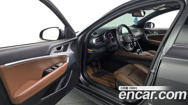 Genesis G70 2020 thumb 10
