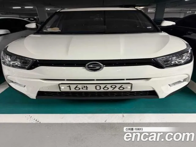 KG_Mobility_Ssangyong TIBOLI 2015 thumb 4