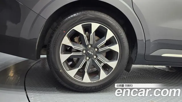 Kia Carnival 2022 thumb 5