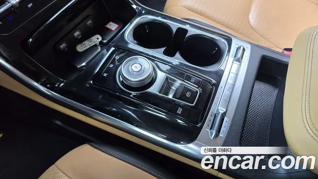 Kia Carnival 2022 thumb 9