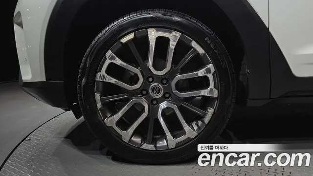 KG_Mobility_Ssangyong Torres 2022 thumb 5