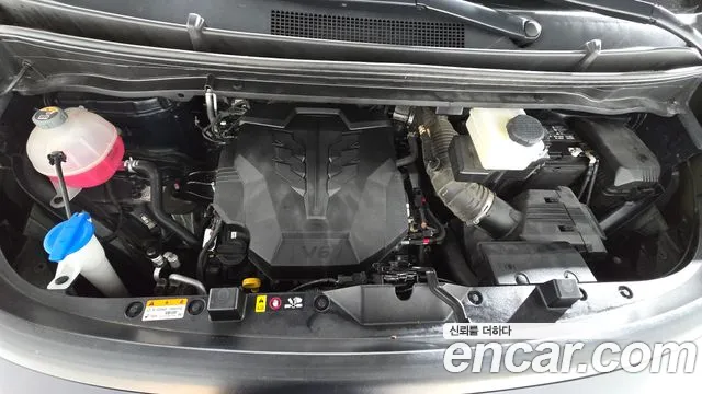 Hyundai Staria 2024 thumb 6