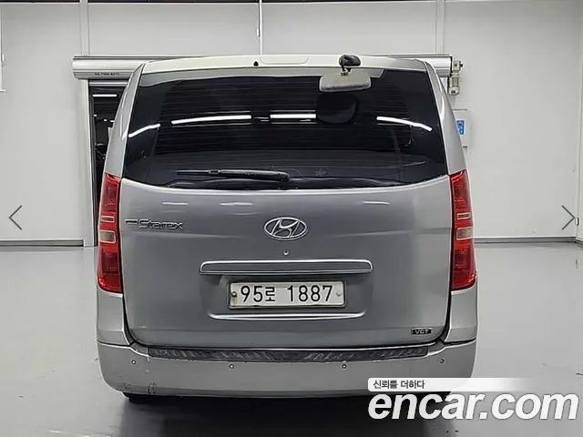 Hyundai Starex 2011 thumb 4