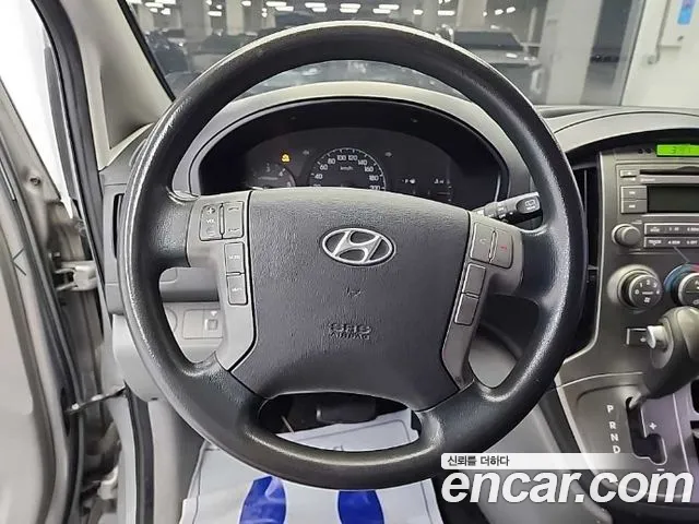 Hyundai Starex 2011 thumb 9