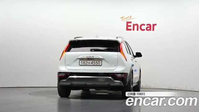 Kia Niro 2022 thumb 4