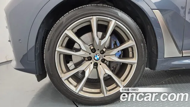 BMW X7 2021 thumb 5