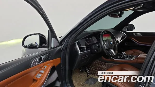 BMW X7 2021 thumb 10