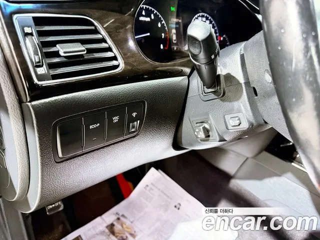 Hyundai Genesis 2012 thumb 8