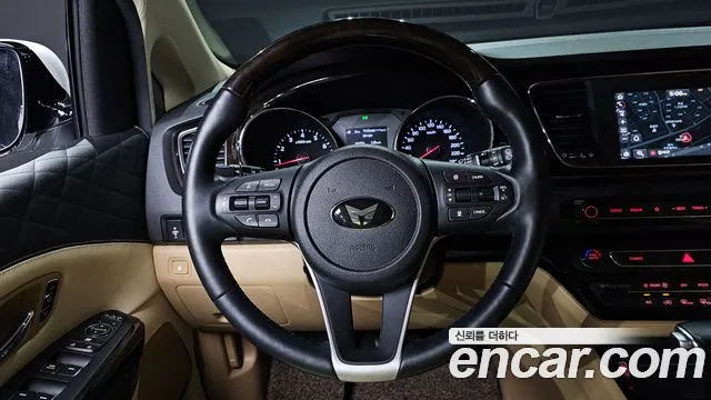 Kia Carnival 2020 thumb 12