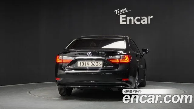 Lexus ES 2018 thumb 4