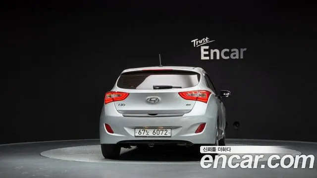 Hyundai i30 2012 thumb 4