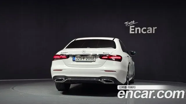 Mercedes-Benz E-Класс 2021 thumb 4