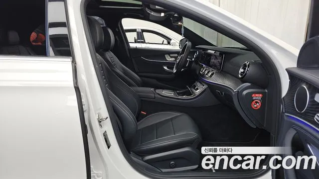 Mercedes-Benz E-Класс 2021 thumb 11