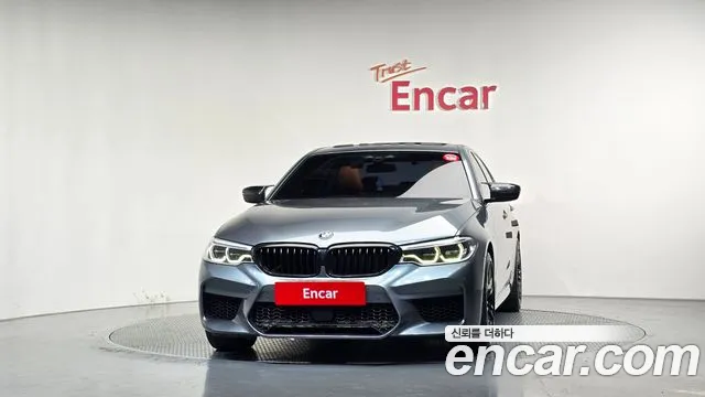 BMW 5-Series 2017 thumb 3