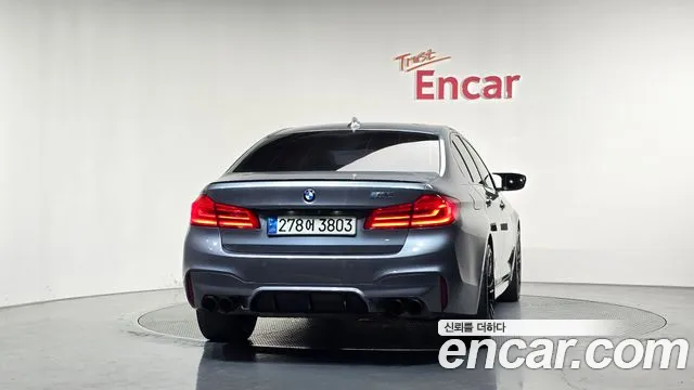 BMW 5-Series 2017 thumb 4
