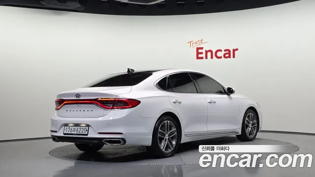 Hyundai Grandeur 2018 thumb 2