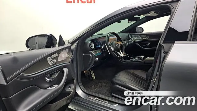 Mercedes-Benz CLS-Class 2019 thumb 10