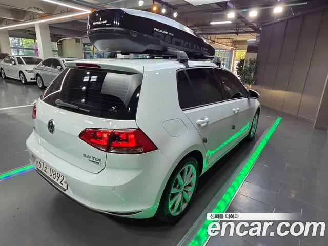Volkswagen Golf Sportsvan 2016 thumb 2