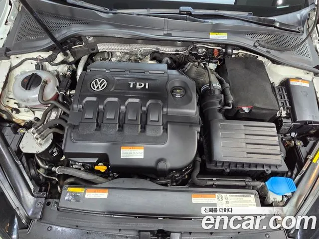 Volkswagen Golf Sportsvan 2016 thumb 6