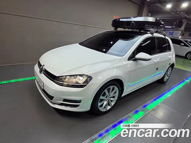 Volkswagen Golf Sportsvan 2016 thumb 12