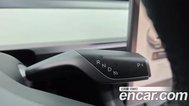 Tesla Model Y 2022 thumb 8