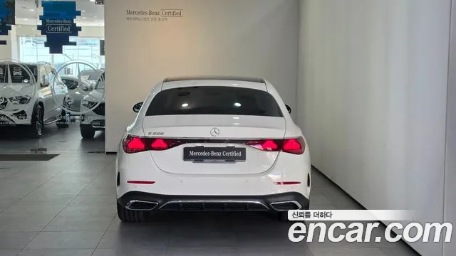 Mercedes-Benz E-Класс 2026 thumb 4