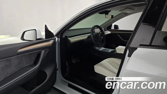 Tesla Model Y 2024 thumb 9