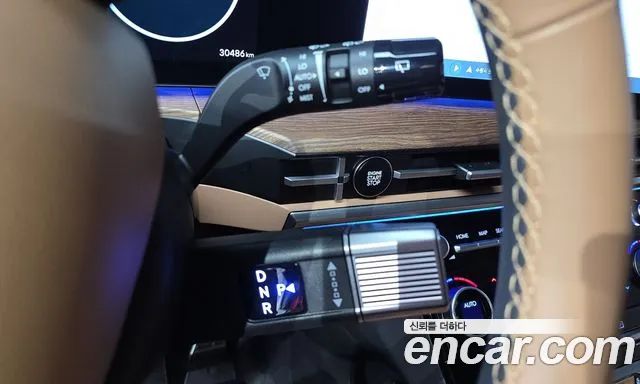 Hyundai Santa Fe 2024 thumb 9