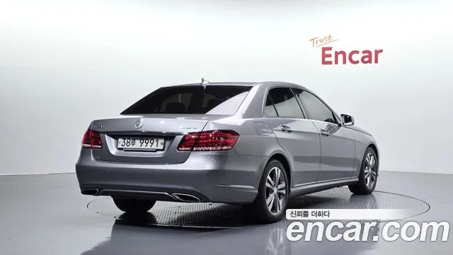 Mercedes-Benz E-Класс 2015 thumb 2