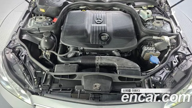 Mercedes-Benz E-Класс 2015 thumb 6