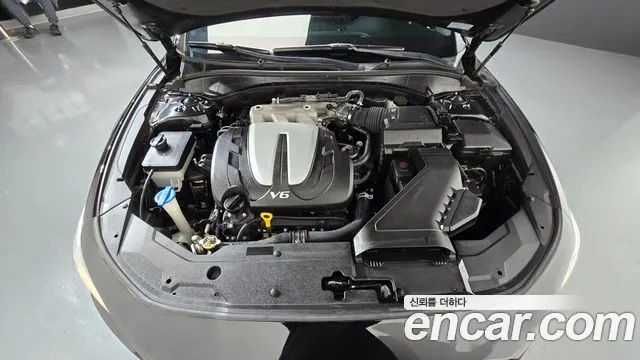 Hyundai Grandeur 2017 thumb 6