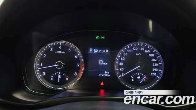 Hyundai Grandeur 2017 thumb 8